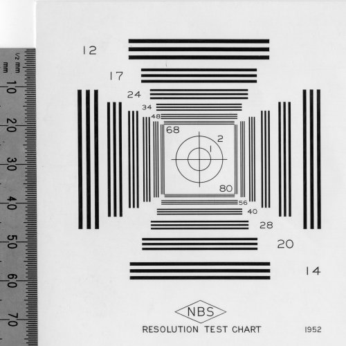 low-resolution image of upper left chart in Lens Resolution Chart Set 1 (high-contrast) (1952) to accompany US NBS Special Publication 374 (1973)